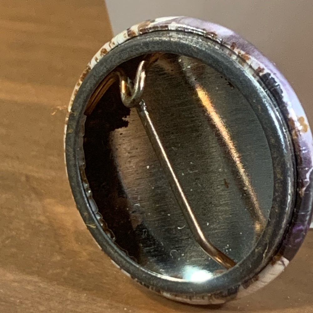 Death Note Button Pin - Picture 8 of 12